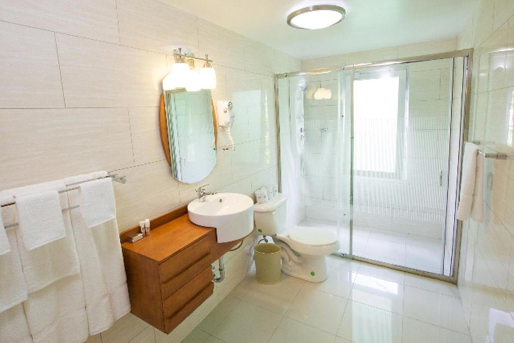Simpson Bay Suites Bilik gambar